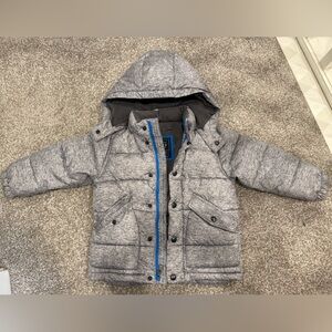 GAP Kids Gray Puffer Jacket with Blue Accents 4yrs